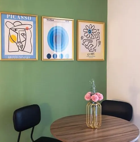 L'agora ピアチェンツァ